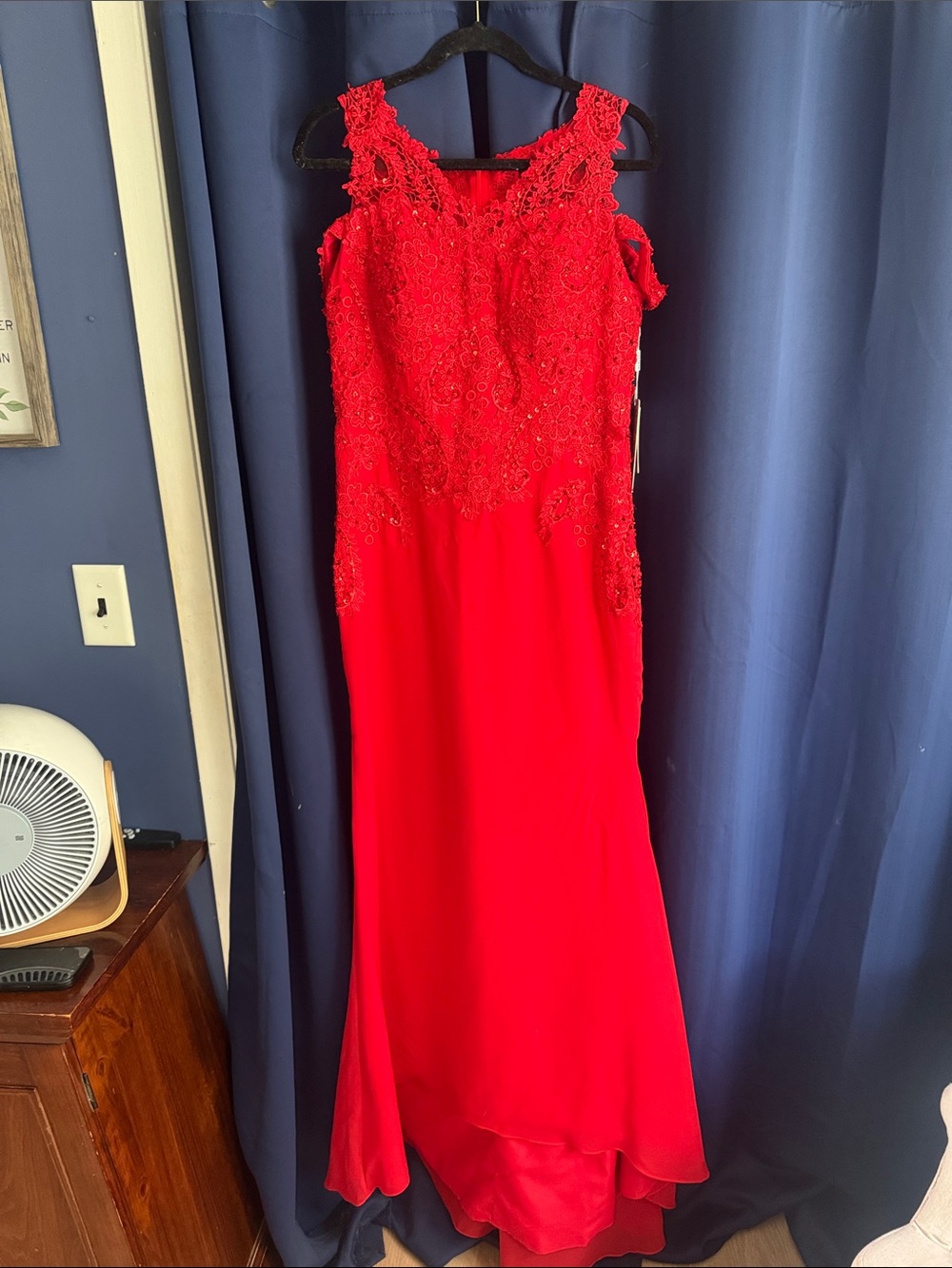 Red Lace Appliqué Maxi Dress for Women